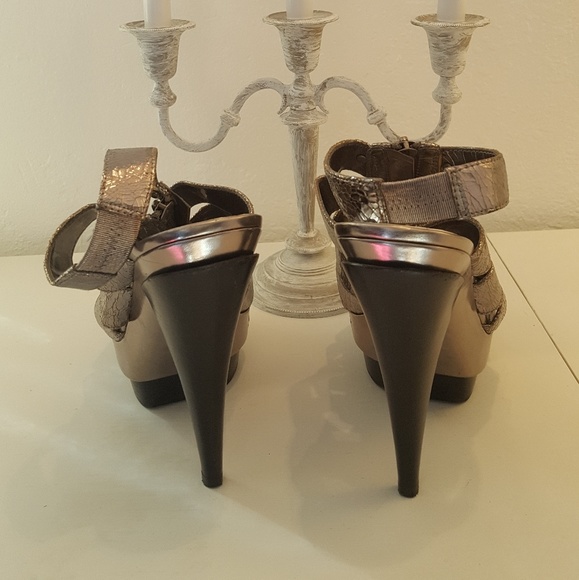 Jessica Simpson Stiletto Platform Sandal - Picture 4 of 4